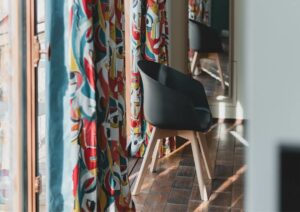 chambre_suite_duplex_terrasse_fauteuil