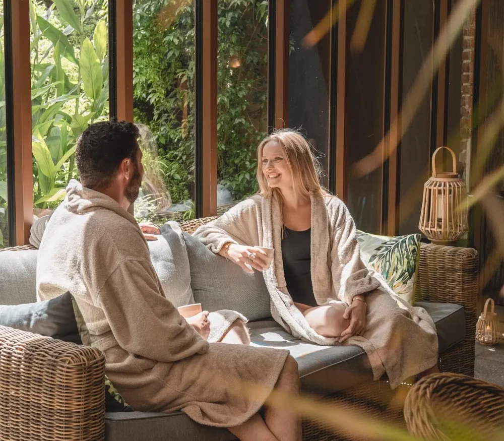 Spa-Bordeaux-Massage-Duo-Jacuzzi-Sauna-Hammam-bon-cadeau-6 (1) Spa-Bordeaux-Massage-Duo-Jacuzzi-Sauna-Hammam-bon-cadeau-6 (1)